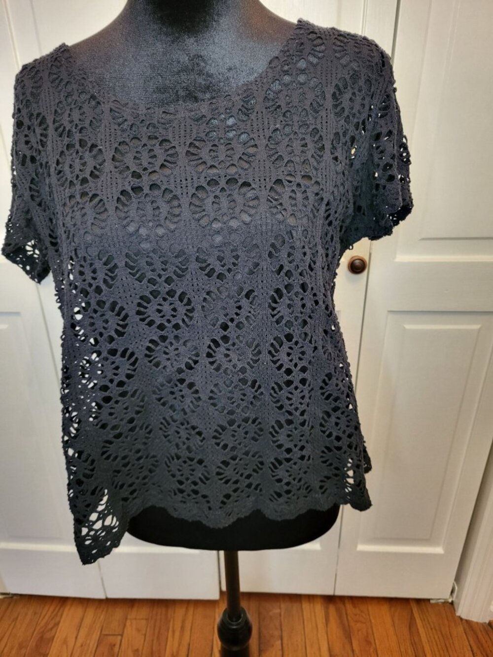 Susan Lawrence Vintage 90s Black Crochet Sweater XL Boho Whimsygoth Cottage